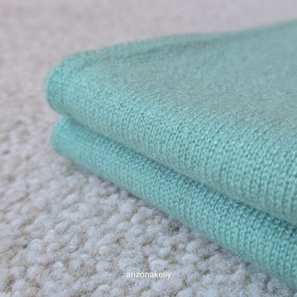 NWT Woolovers Cashmere Knit Scarf Sage Green - Picture 3 of 13